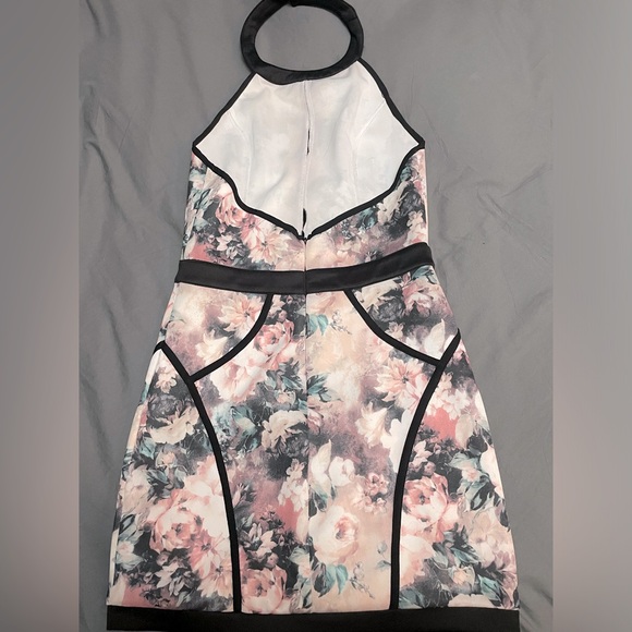 Rose/Floral Halter Dress!💕 - Picture 2 of 8